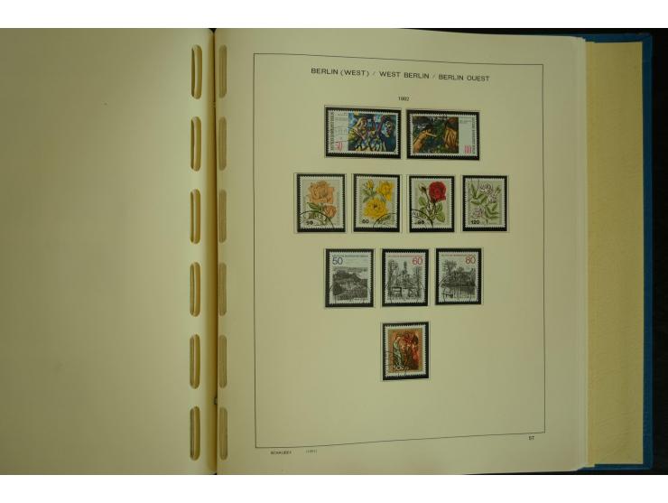 1945/2012, ungebrauchte/postfrische und gestempelte Sammlung, dabei Bizone mit besseren u.a. Mi.-Nr. 93I XG gestempelt mit Fo