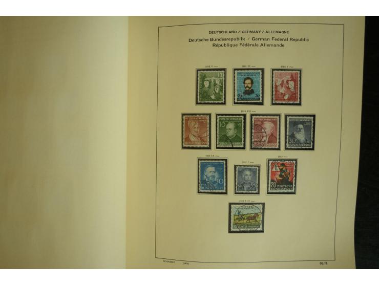 1945/2012, ungebrauchte/postfrische und gestempelte Sammlung, dabei Bizone mit besseren u.a. Mi.-Nr. 93I XG gestempelt mit Fo