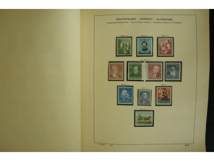 1945/2012, ungebrauchte/postfrische und gestempelte Sammlung, dabei Bizone mit besseren u.a. Mi.-Nr. 93I XG gestempelt mit Fo