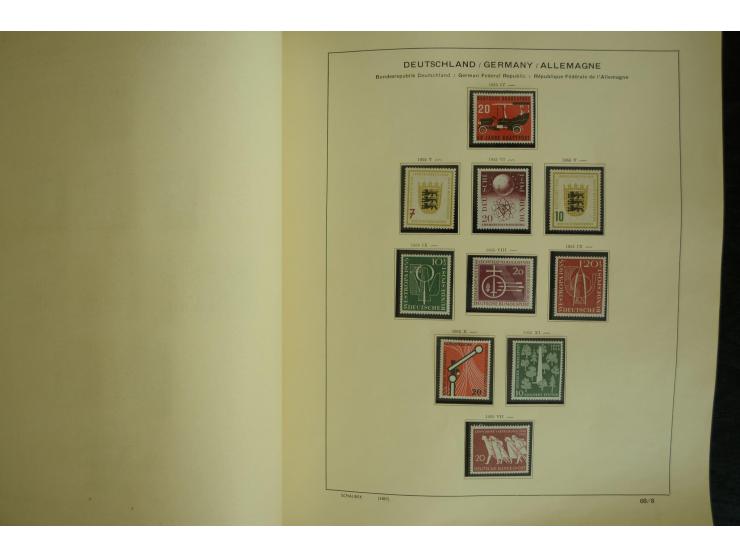 1945/2012, ungebrauchte/postfrische und gestempelte Sammlung, dabei Bizone mit besseren u.a. Mi.-Nr. 93I XG gestempelt mit Fo