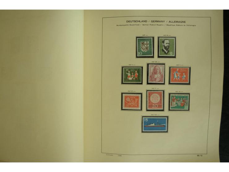 1945/2012, ungebrauchte/postfrische und gestempelte Sammlung, dabei Bizone mit besseren u.a. Mi.-Nr. 93I XG gestempelt mit Fo