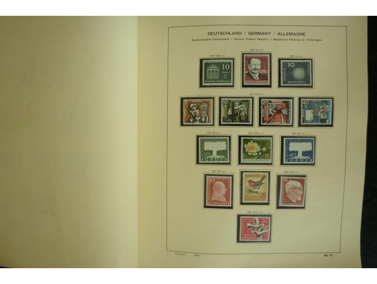 1945/2012, ungebrauchte/postfrische und gestempelte Sammlung, dabei Bizone mit besseren u.a. Mi.-Nr. 93I XG gestempelt mit Fo