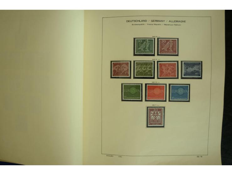 1945/2012, ungebrauchte/postfrische und gestempelte Sammlung, dabei Bizone mit besseren u.a. Mi.-Nr. 93I XG gestempelt mit Fo