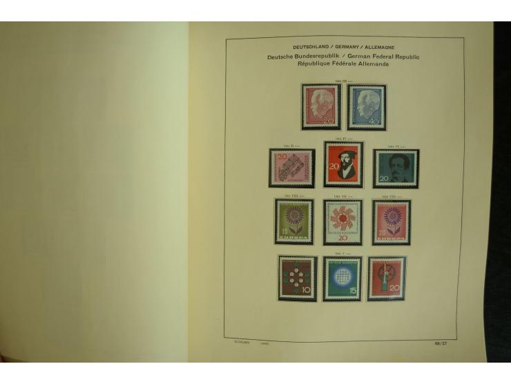 1945/2012, ungebrauchte/postfrische und gestempelte Sammlung, dabei Bizone mit besseren u.a. Mi.-Nr. 93I XG gestempelt mit Fo