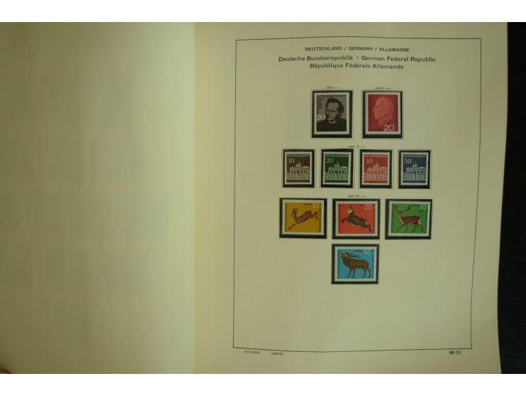 1945/2012, ungebrauchte/postfrische und gestempelte Sammlung, dabei Bizone mit besseren u.a. Mi.-Nr. 93I XG gestempelt mit Fo