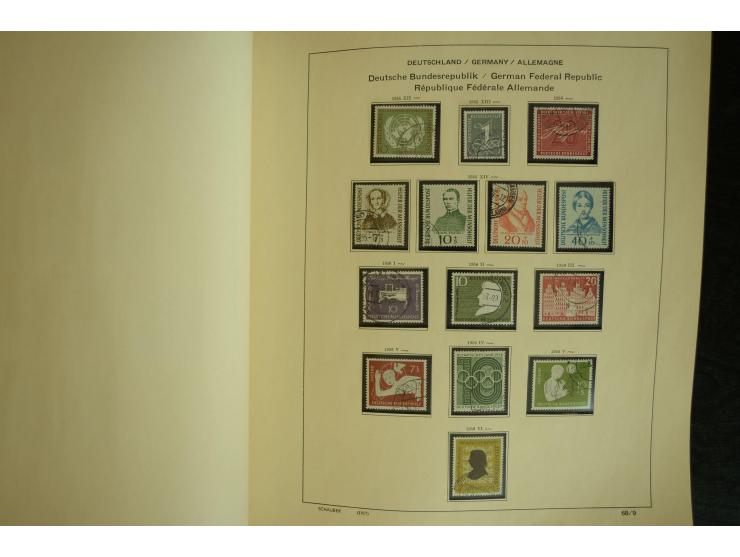 1945/2012, ungebrauchte/postfrische und gestempelte Sammlung, dabei Bizone mit besseren u.a. Mi.-Nr. 93I XG gestempelt mit Fo