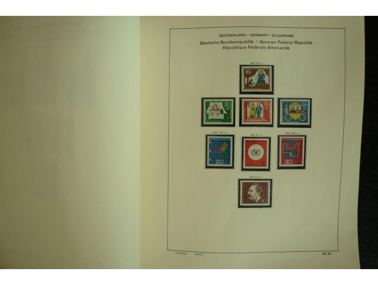 1945/2012, ungebrauchte/postfrische und gestempelte Sammlung, dabei Bizone mit besseren u.a. Mi.-Nr. 93I XG gestempelt mit Fo