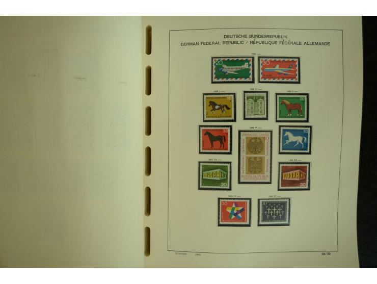 1945/2012, ungebrauchte/postfrische und gestempelte Sammlung, dabei Bizone mit besseren u.a. Mi.-Nr. 93I XG gestempelt mit Fo
