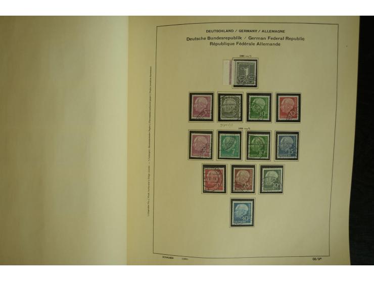 1945/2012, ungebrauchte/postfrische und gestempelte Sammlung, dabei Bizone mit besseren u.a. Mi.-Nr. 93I XG gestempelt mit Fo