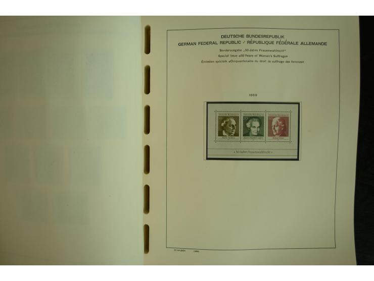 1945/2012, ungebrauchte/postfrische und gestempelte Sammlung, dabei Bizone mit besseren u.a. Mi.-Nr. 93I XG gestempelt mit Fo