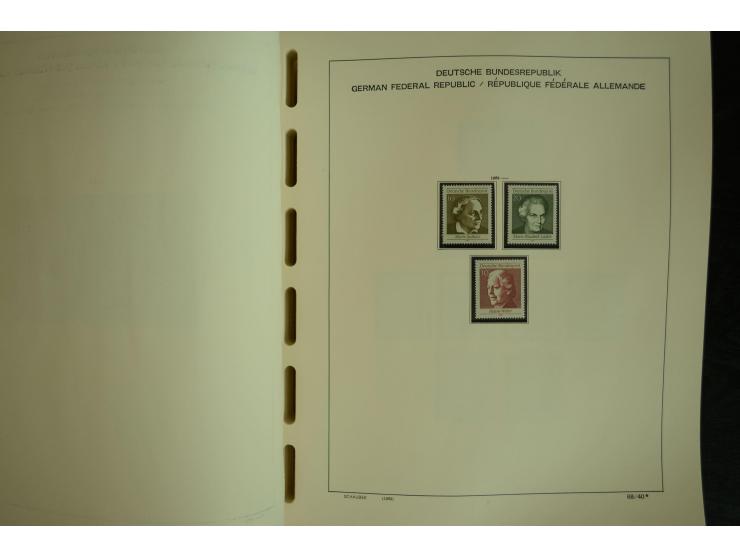 1945/2012, ungebrauchte/postfrische und gestempelte Sammlung, dabei Bizone mit besseren u.a. Mi.-Nr. 93I XG gestempelt mit Fo