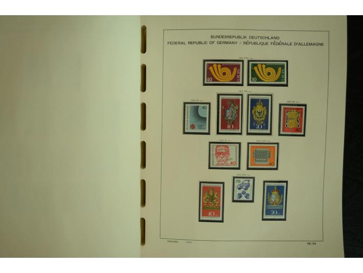 1945/2012, ungebrauchte/postfrische und gestempelte Sammlung, dabei Bizone mit besseren u.a. Mi.-Nr. 93I XG gestempelt mit Fo