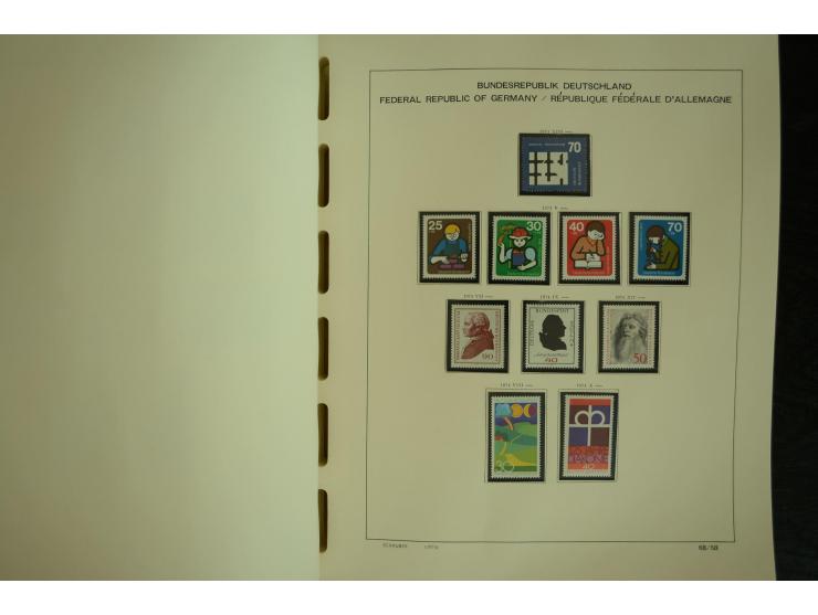 1945/2012, ungebrauchte/postfrische und gestempelte Sammlung, dabei Bizone mit besseren u.a. Mi.-Nr. 93I XG gestempelt mit Fo