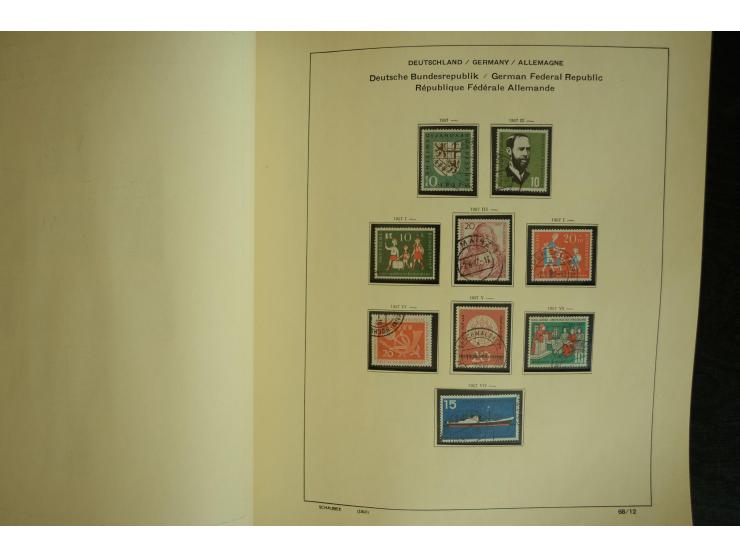 1945/2012, ungebrauchte/postfrische und gestempelte Sammlung, dabei Bizone mit besseren u.a. Mi.-Nr. 93I XG gestempelt mit Fo