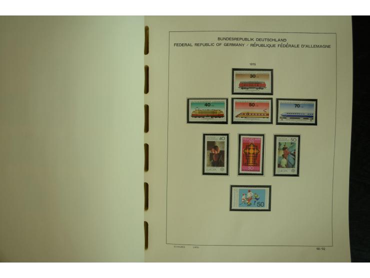 1945/2012, ungebrauchte/postfrische und gestempelte Sammlung, dabei Bizone mit besseren u.a. Mi.-Nr. 93I XG gestempelt mit Fo