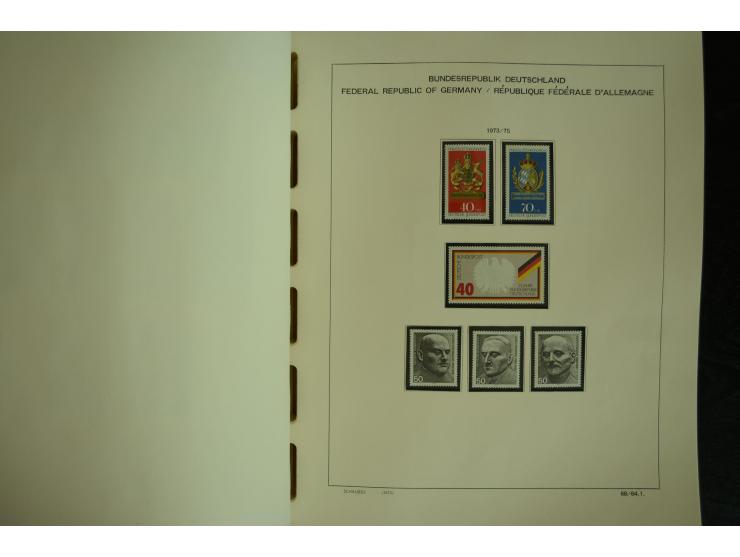 1945/2012, ungebrauchte/postfrische und gestempelte Sammlung, dabei Bizone mit besseren u.a. Mi.-Nr. 93I XG gestempelt mit Fo
