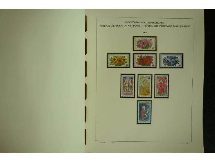 1945/2012, ungebrauchte/postfrische und gestempelte Sammlung, dabei Bizone mit besseren u.a. Mi.-Nr. 93I XG gestempelt mit Fo