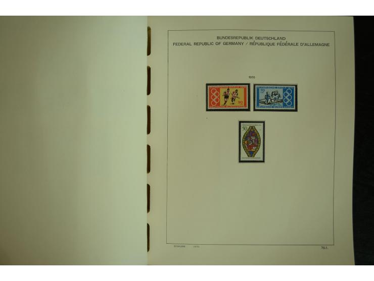 1945/2012, ungebrauchte/postfrische und gestempelte Sammlung, dabei Bizone mit besseren u.a. Mi.-Nr. 93I XG gestempelt mit Fo