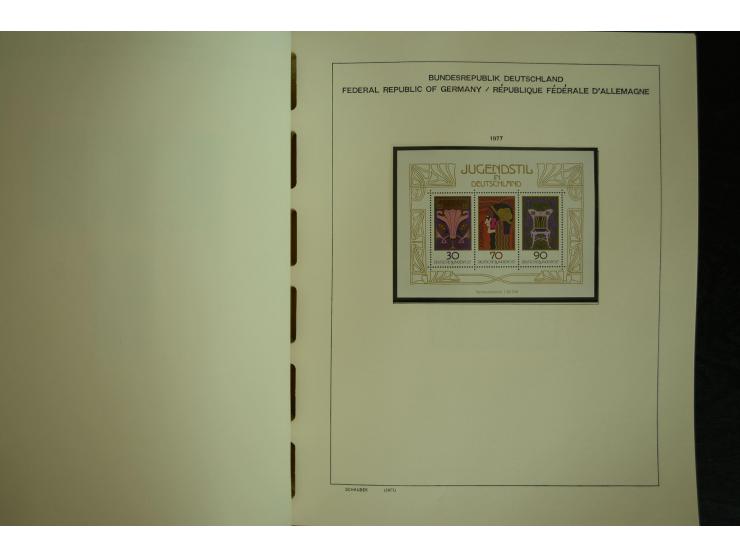 1945/2012, ungebrauchte/postfrische und gestempelte Sammlung, dabei Bizone mit besseren u.a. Mi.-Nr. 93I XG gestempelt mit Fo