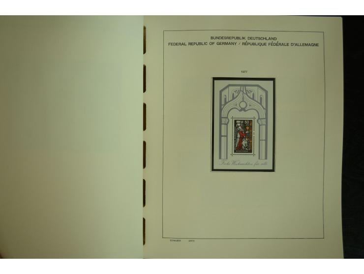 1945/2012, ungebrauchte/postfrische und gestempelte Sammlung, dabei Bizone mit besseren u.a. Mi.-Nr. 93I XG gestempelt mit Fo