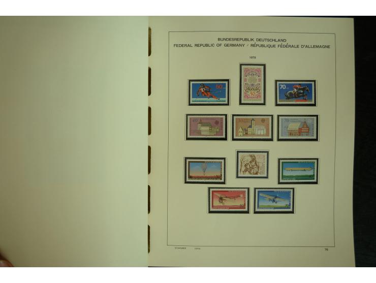 1945/2012, ungebrauchte/postfrische und gestempelte Sammlung, dabei Bizone mit besseren u.a. Mi.-Nr. 93I XG gestempelt mit Fo