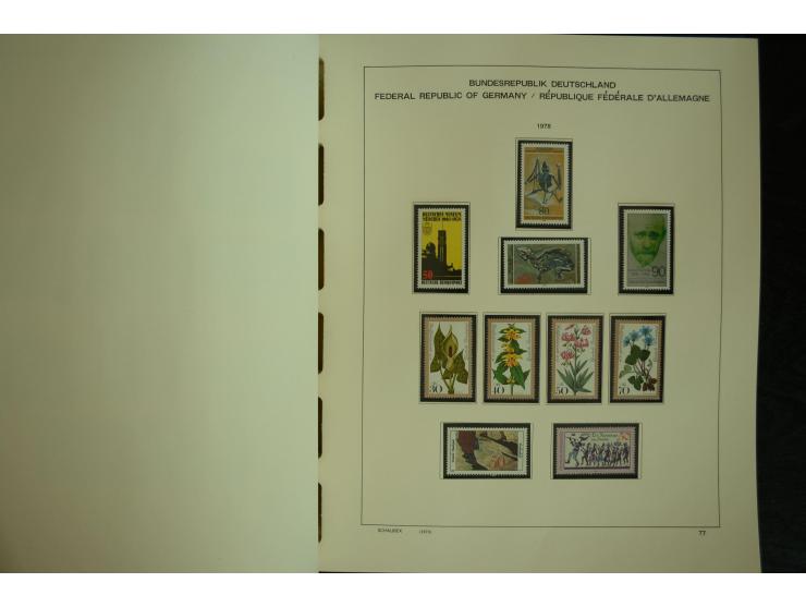 1945/2012, ungebrauchte/postfrische und gestempelte Sammlung, dabei Bizone mit besseren u.a. Mi.-Nr. 93I XG gestempelt mit Fo