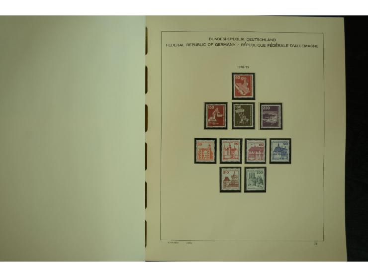 1945/2012, ungebrauchte/postfrische und gestempelte Sammlung, dabei Bizone mit besseren u.a. Mi.-Nr. 93I XG gestempelt mit Fo
