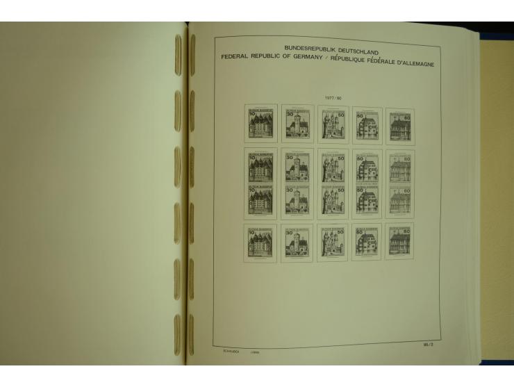1945/2012, ungebrauchte/postfrische und gestempelte Sammlung, dabei Bizone mit besseren u.a. Mi.-Nr. 93I XG gestempelt mit Fo