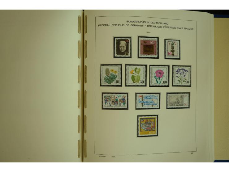 1945/2012, ungebrauchte/postfrische und gestempelte Sammlung, dabei Bizone mit besseren u.a. Mi.-Nr. 93I XG gestempelt mit Fo