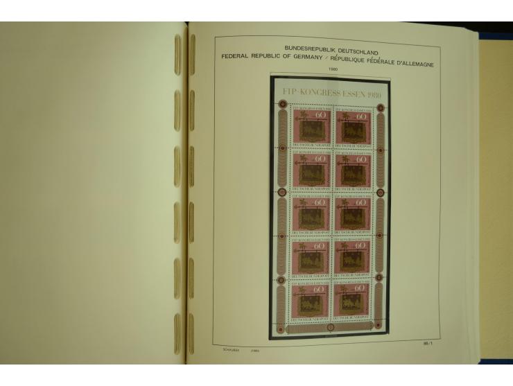1945/2012, ungebrauchte/postfrische und gestempelte Sammlung, dabei Bizone mit besseren u.a. Mi.-Nr. 93I XG gestempelt mit Fo