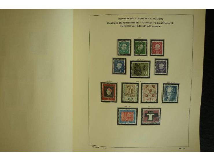 1945/2012, ungebrauchte/postfrische und gestempelte Sammlung, dabei Bizone mit besseren u.a. Mi.-Nr. 93I XG gestempelt mit Fo