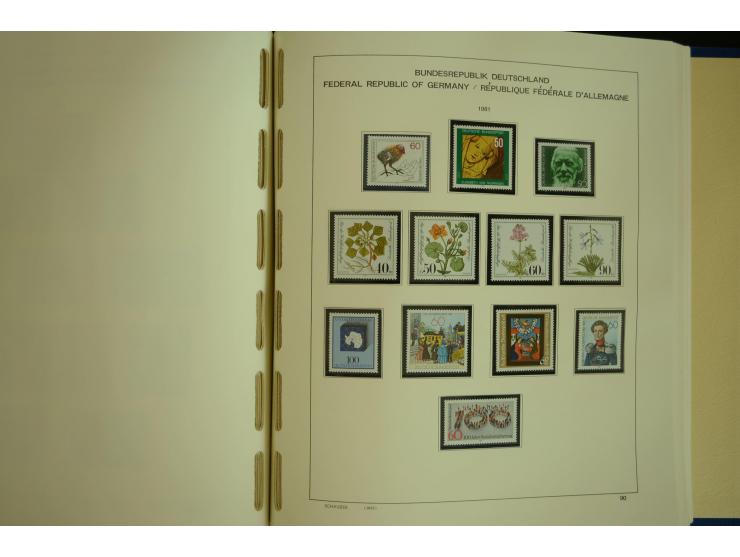 1945/2012, ungebrauchte/postfrische und gestempelte Sammlung, dabei Bizone mit besseren u.a. Mi.-Nr. 93I XG gestempelt mit Fo