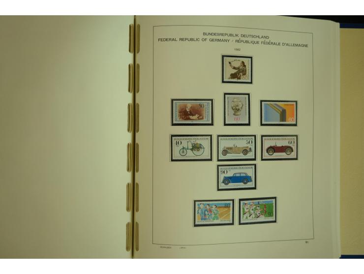 1945/2012, ungebrauchte/postfrische und gestempelte Sammlung, dabei Bizone mit besseren u.a. Mi.-Nr. 93I XG gestempelt mit Fo