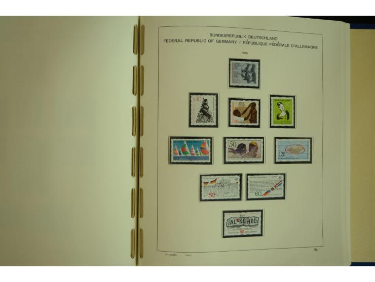 1945/2012, ungebrauchte/postfrische und gestempelte Sammlung, dabei Bizone mit besseren u.a. Mi.-Nr. 93I XG gestempelt mit Fo