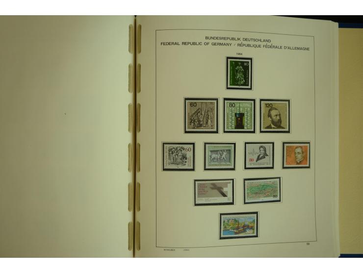 1945/2012, ungebrauchte/postfrische und gestempelte Sammlung, dabei Bizone mit besseren u.a. Mi.-Nr. 93I XG gestempelt mit Fo
