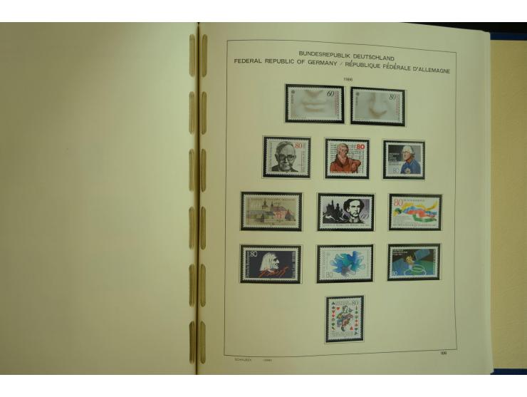 1945/2012, ungebrauchte/postfrische und gestempelte Sammlung, dabei Bizone mit besseren u.a. Mi.-Nr. 93I XG gestempelt mit Fo