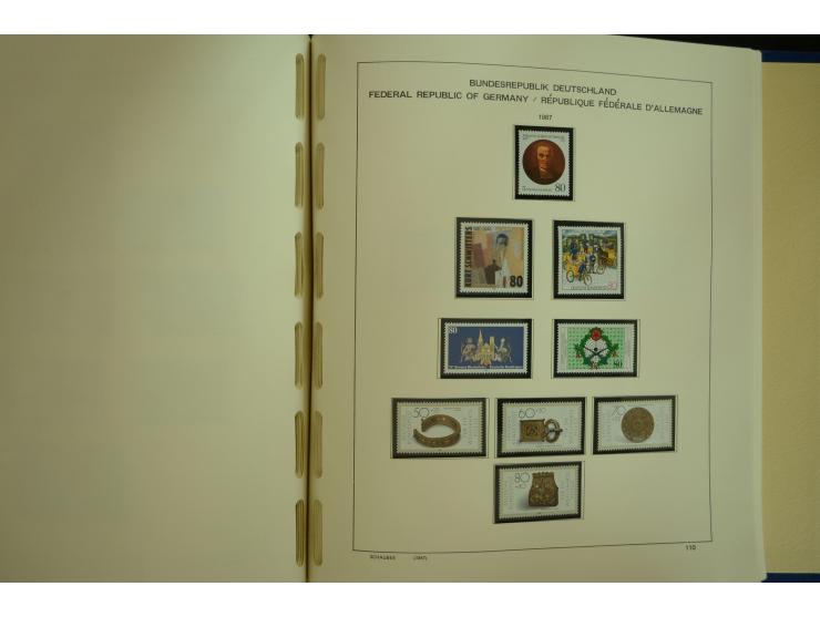 1945/2012, ungebrauchte/postfrische und gestempelte Sammlung, dabei Bizone mit besseren u.a. Mi.-Nr. 93I XG gestempelt mit Fo