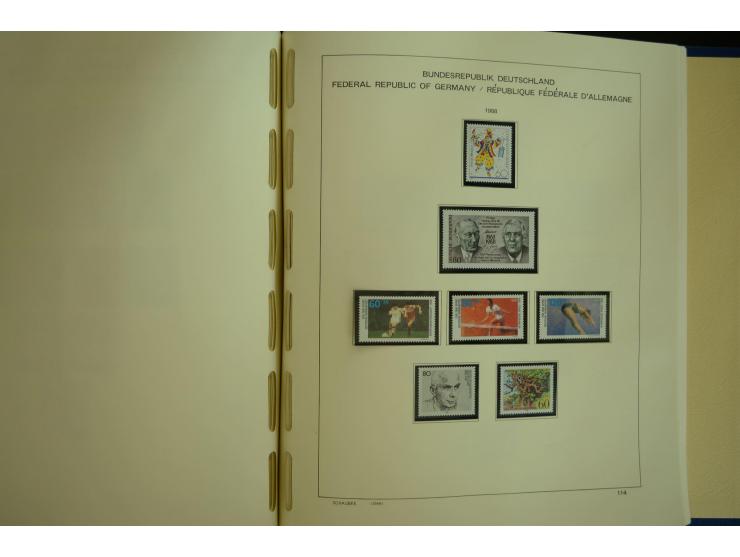 1945/2012, ungebrauchte/postfrische und gestempelte Sammlung, dabei Bizone mit besseren u.a. Mi.-Nr. 93I XG gestempelt mit Fo