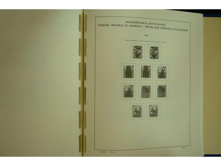 1945/2012, ungebrauchte/postfrische und gestempelte Sammlung, dabei Bizone mit besseren u.a. Mi.-Nr. 93I XG gestempelt mit Fo