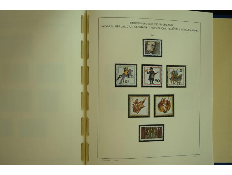1945/2012, ungebrauchte/postfrische und gestempelte Sammlung, dabei Bizone mit besseren u.a. Mi.-Nr. 93I XG gestempelt mit Fo