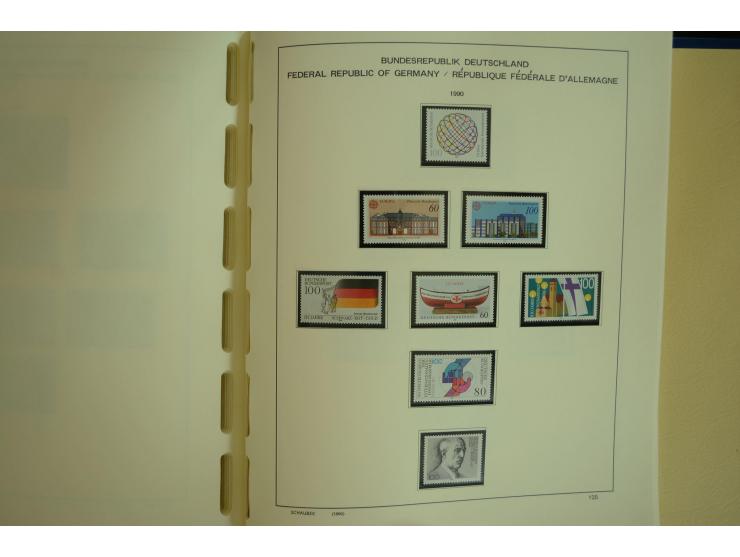 1945/2012, ungebrauchte/postfrische und gestempelte Sammlung, dabei Bizone mit besseren u.a. Mi.-Nr. 93I XG gestempelt mit Fo