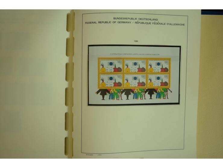 1945/2012, ungebrauchte/postfrische und gestempelte Sammlung, dabei Bizone mit besseren u.a. Mi.-Nr. 93I XG gestempelt mit Fo