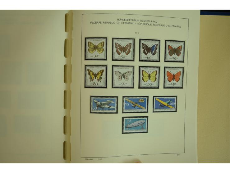1945/2012, ungebrauchte/postfrische und gestempelte Sammlung, dabei Bizone mit besseren u.a. Mi.-Nr. 93I XG gestempelt mit Fo