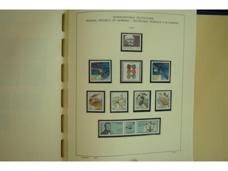 1945/2012, ungebrauchte/postfrische und gestempelte Sammlung, dabei Bizone mit besseren u.a. Mi.-Nr. 93I XG gestempelt mit Fo