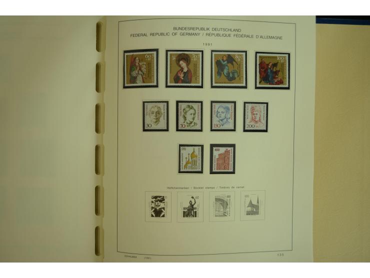 1945/2012, ungebrauchte/postfrische und gestempelte Sammlung, dabei Bizone mit besseren u.a. Mi.-Nr. 93I XG gestempelt mit Fo