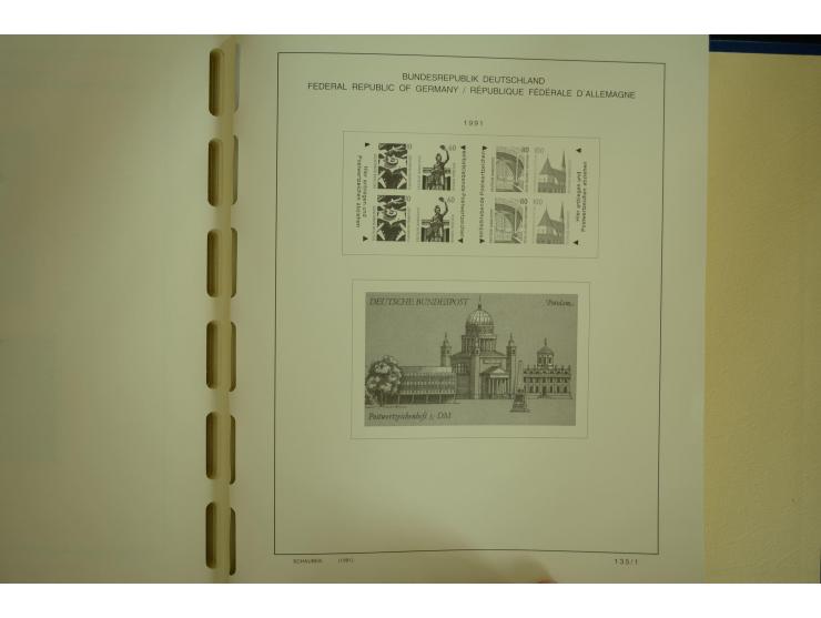 1945/2012, ungebrauchte/postfrische und gestempelte Sammlung, dabei Bizone mit besseren u.a. Mi.-Nr. 93I XG gestempelt mit Fo