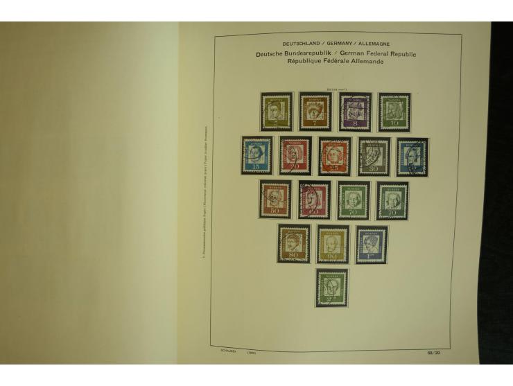 1945/2012, ungebrauchte/postfrische und gestempelte Sammlung, dabei Bizone mit besseren u.a. Mi.-Nr. 93I XG gestempelt mit Fo