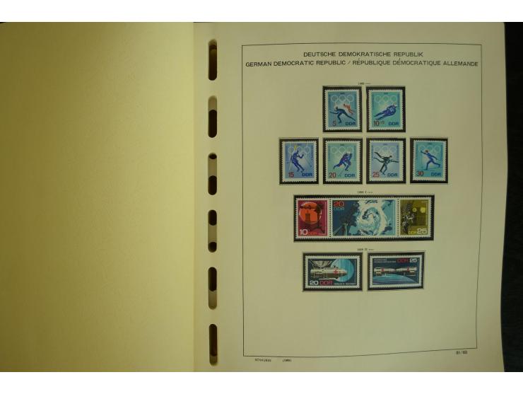 1945/2012, ungebrauchte/postfrische und gestempelte Sammlung, dabei Bizone mit besseren u.a. Mi.-Nr. 93I XG gestempelt mit Fo