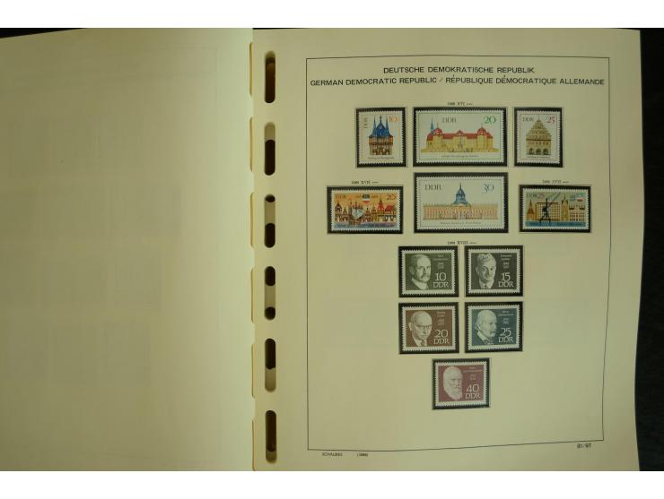 1945/2012, ungebrauchte/postfrische und gestempelte Sammlung, dabei Bizone mit besseren u.a. Mi.-Nr. 93I XG gestempelt mit Fo