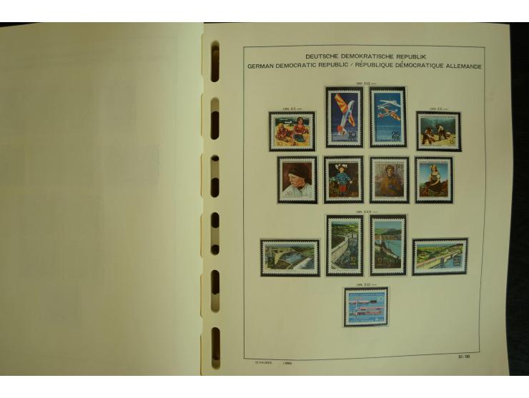 1945/2012, ungebrauchte/postfrische und gestempelte Sammlung, dabei Bizone mit besseren u.a. Mi.-Nr. 93I XG gestempelt mit Fo